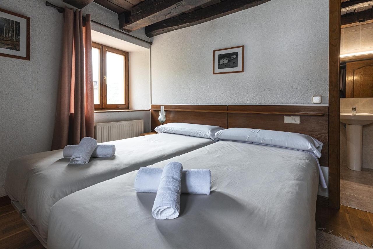 Hostal Etxeberri Eugi Zewnętrze zdjęcie