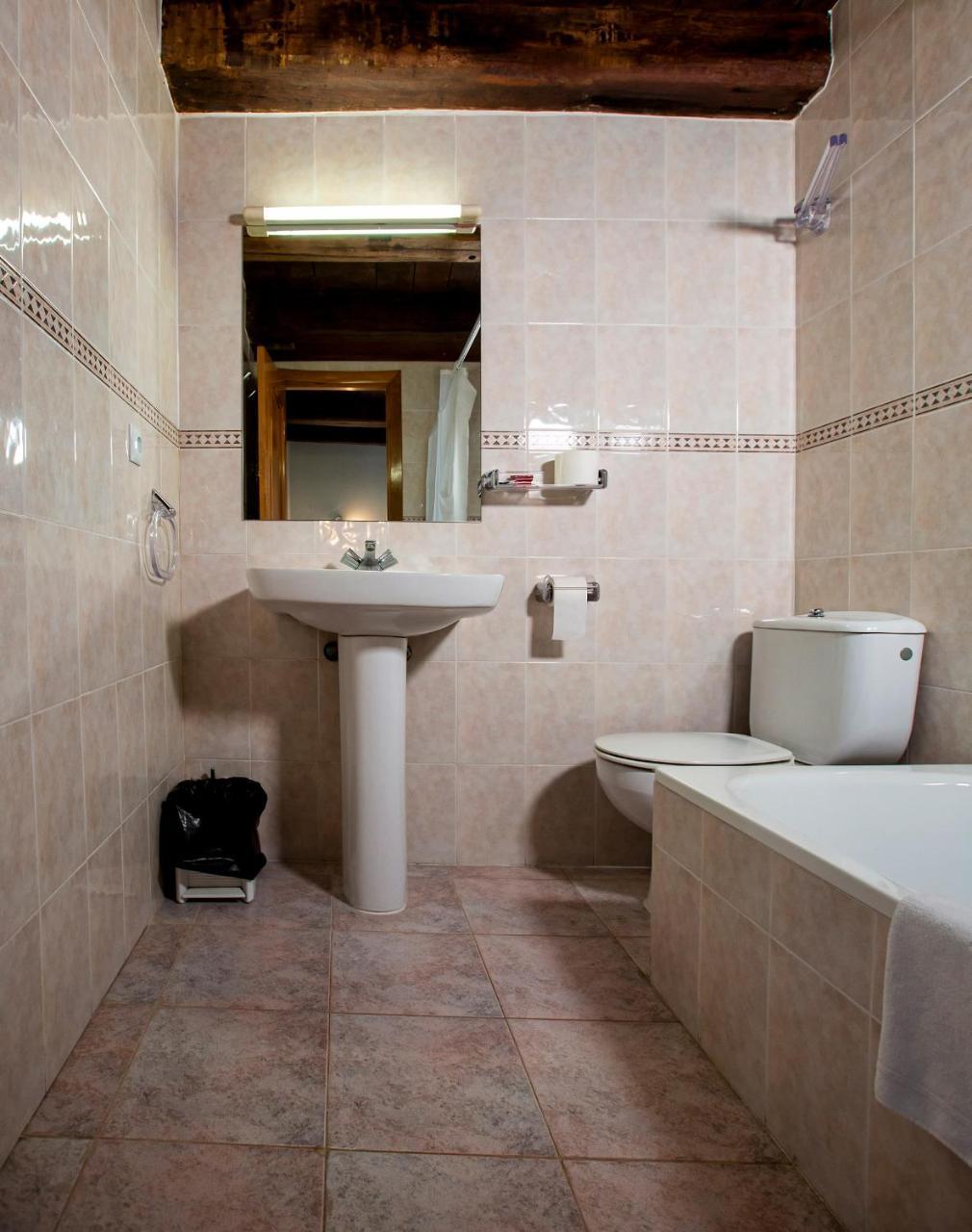 Hostal Etxeberri Eugi Zewnętrze zdjęcie